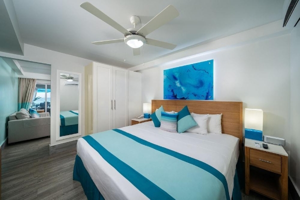 South Gap Hotel (Warners)